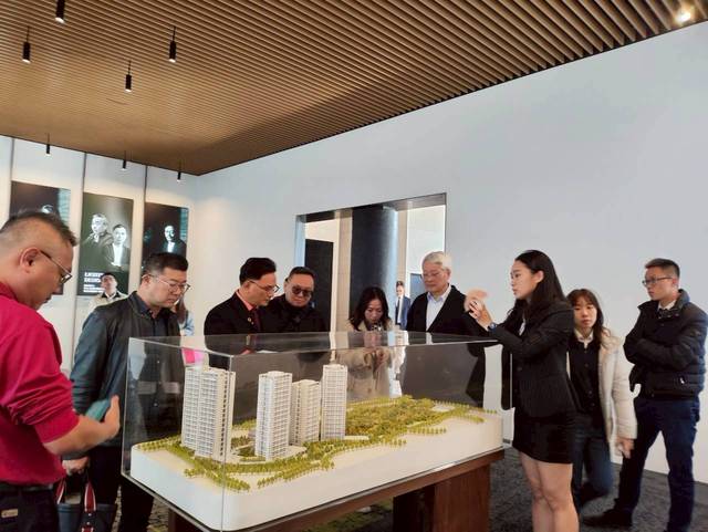 1380572_133ed55af1601f24386bdc4faaa47097